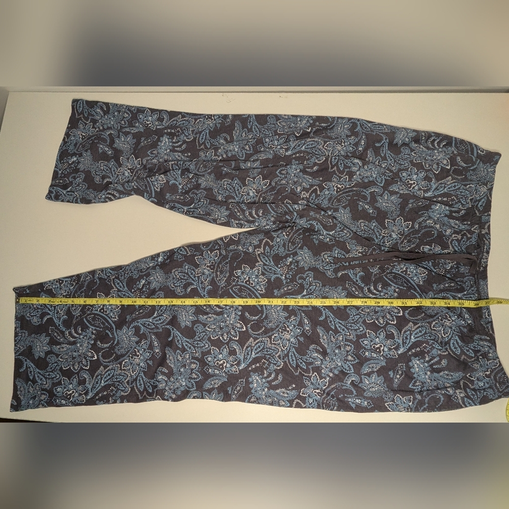 NWOT Unbranded Women Petite 1X Cropped Pajama Pants Dark Grey with Blue Design - Picture 10 of 14